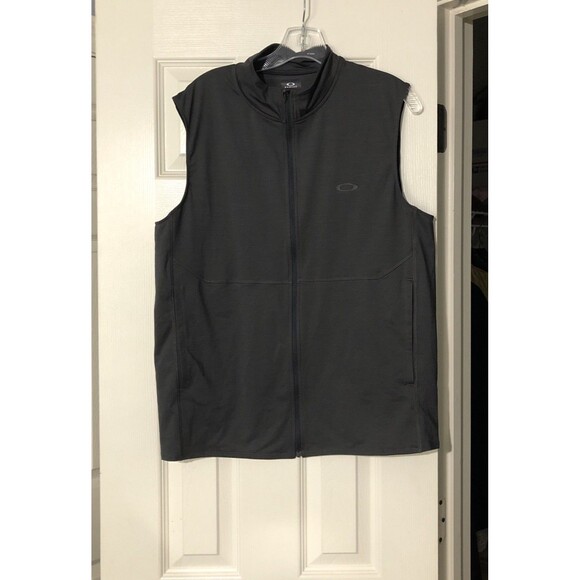 Oakley Gravity Range Vest Mens Medium Blackout Heather Gray 4 Way Stretch Golf - Picture 3 of 6